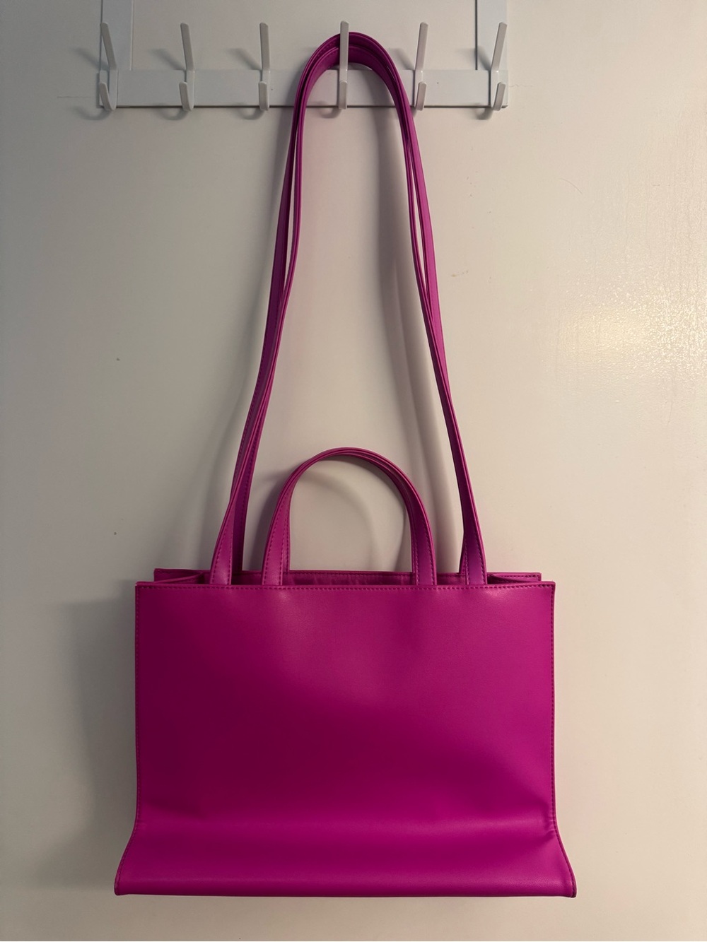 Telfar Medium Shopping Bag in Azalea - Picture 2 of 6
